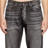 jeans relaxed 1980 d-eeper 09m63 Trova il negozio più vicino jeans relaxed 1980 d-eeper 09m63 Trova il negozio più vicino