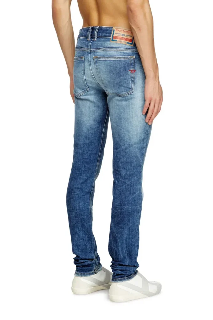 jeans skinny 1979 Sleenker 09m27 Trova il negozio più vicino jeans skinny 1979 Sleenker 09m27 Trova il negozio più vicino