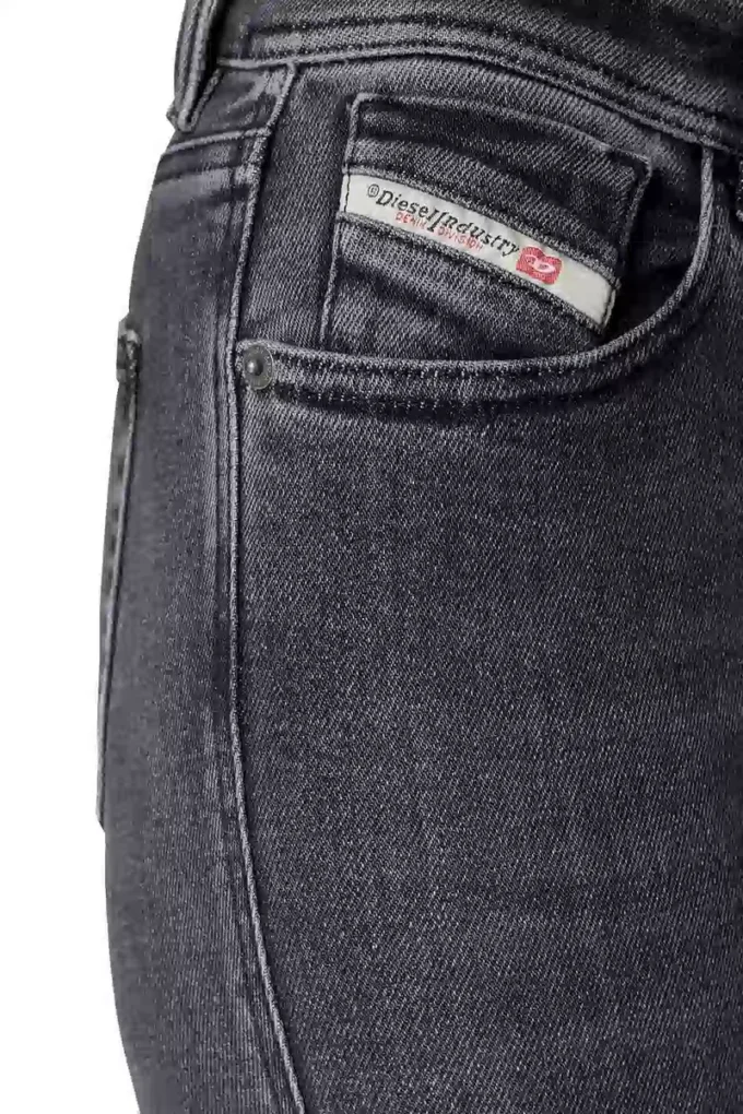 jeans skinny 2017 slandy 09d61 Trova il negozio più vicino jeans skinny 2017 slandy 09d61 Trova il negozio più vicino