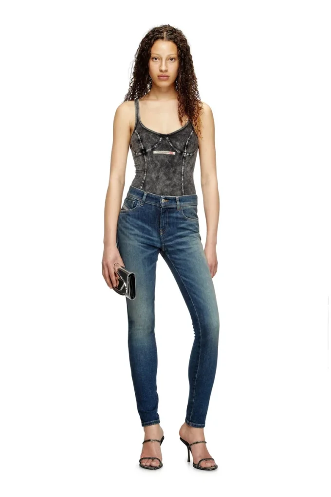 jeans skinny 2017 slandy 09l95 Trova il negozio più vicino jeans skinny 2017 slandy 09l95 Trova il negozio più vicino