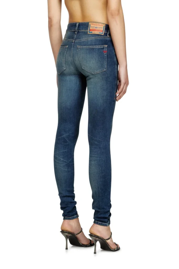 jeans skinny 2017 slandy 09l95 Trova il negozio più vicino jeans skinny 2017 slandy 09l95 Trova il negozio più vicino