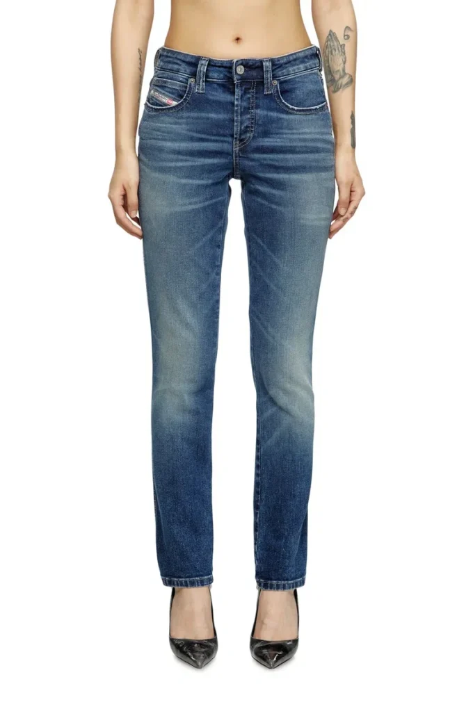 jeans slim 1992 d-jiann 0dbee Trova il negozio più vicino jeans slim 1992 d-jiann 0dbee Trova il negozio più vicino