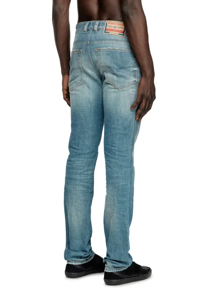 jeans slim 1993 d-vyl 09m58 Trova il negozio più vicino jeans slim 1993 d-vyl 09m58 Trova il negozio più vicino