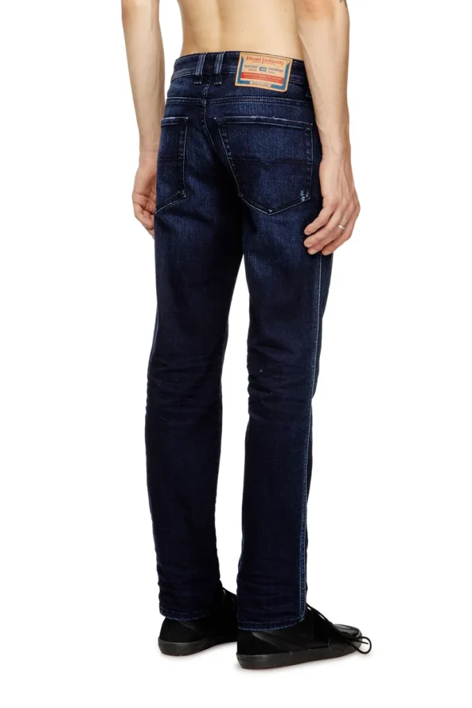 jeans slim 1993 d-vyl 09m76 Trova il negozio più vicino jeans slim 1993 d-vyl 09m76 Trova il negozio più vicino