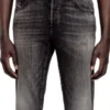 jeans slim 1993 d-vyl 0adbu Trova il negozio più vicino jeans slim 1993 d-vyl 0adbu Trova il negozio più vicino