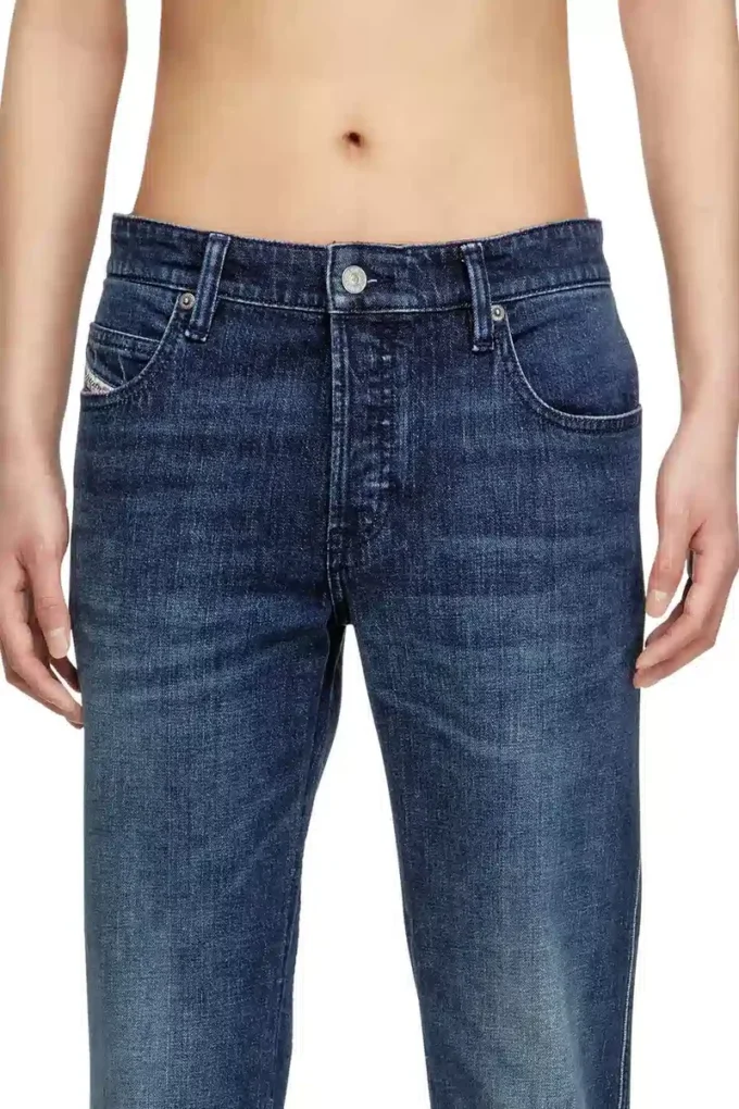 jeans slim 1993 d-vyl 0dbed Trova il negozio più vicino jeans slim 1993 d-vyl 0dbed Trova il negozio più vicino