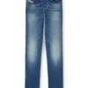 jeans slim 1993 d-vyl 0dbee Trova il negozio più vicino jeans slim 1993 d-vyl 0dbee Trova il negozio più vicino