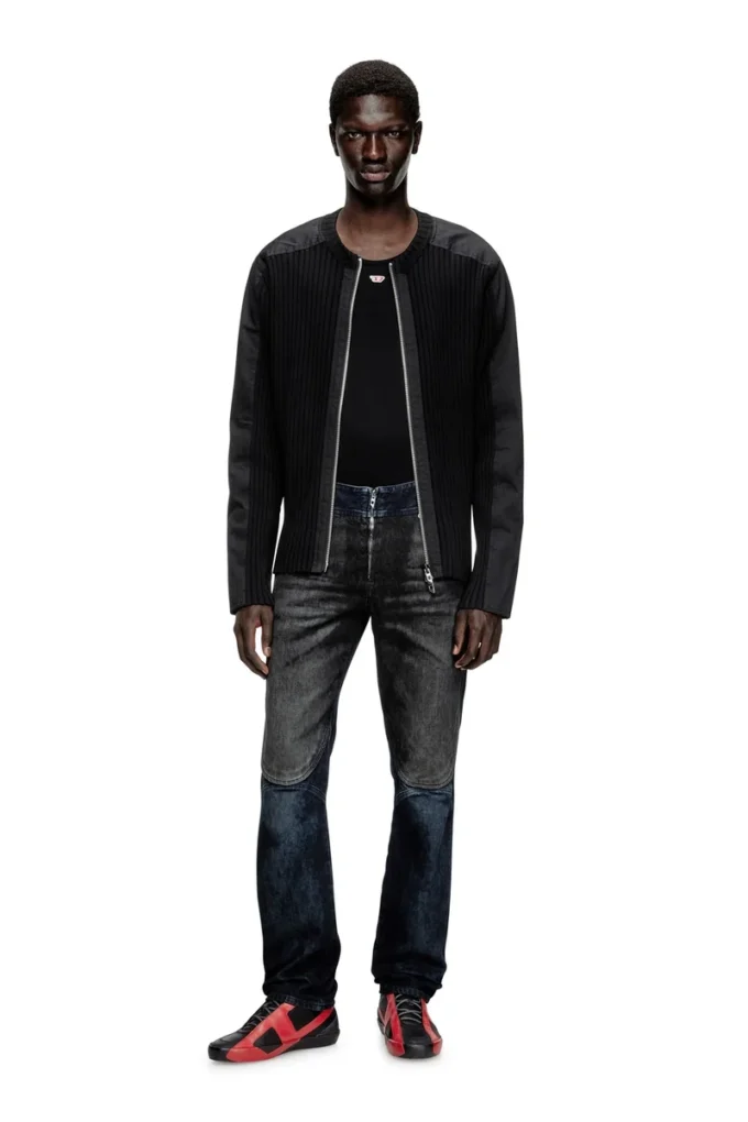 k-matty Cardigan con zip e pannelli funzionali k-matty Cardigan con zip e pannelli funzionali