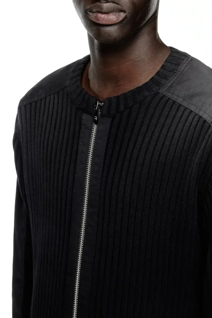k-matty Cardigan con zip e pannelli funzionali k-matty Cardigan con zip e pannelli funzionali