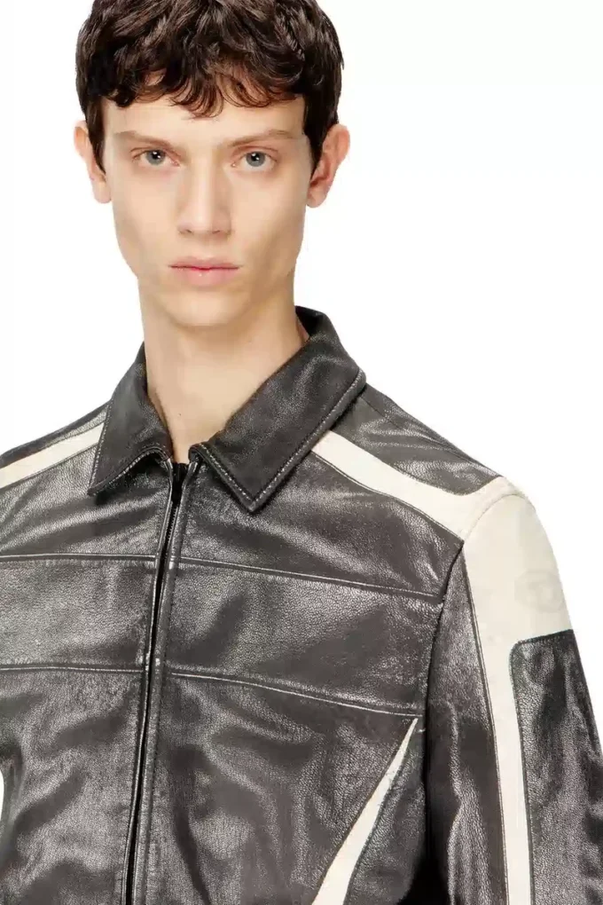 l-amar-enbi Giacca coach in pelle con stampa biker l-amar-enbi Giacca coach in pelle con stampa biker