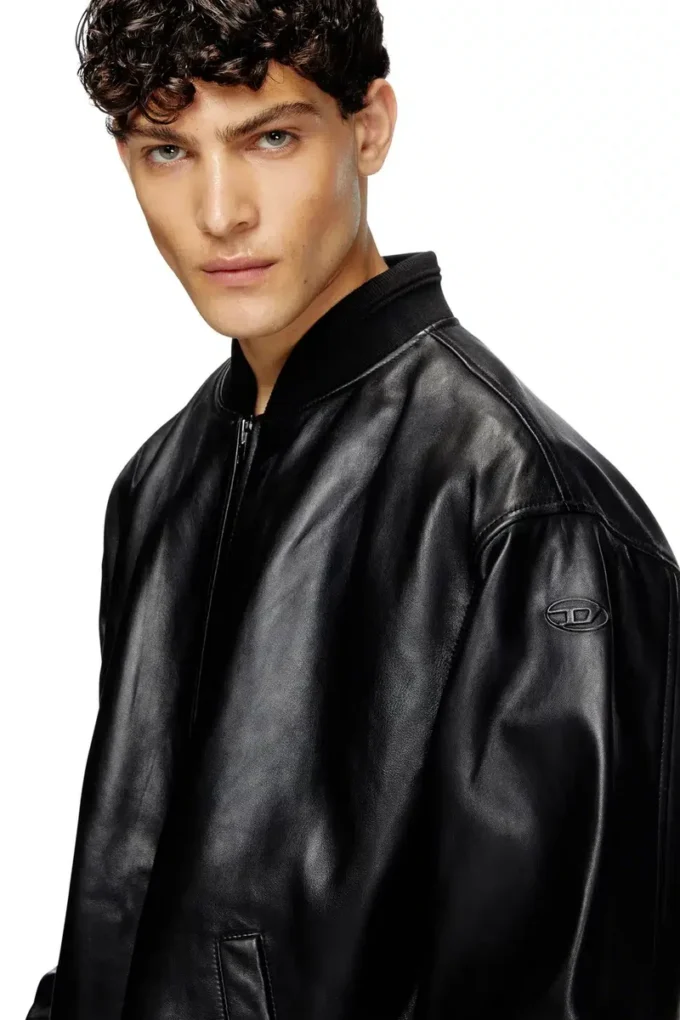 l-khat Bomber in pelle cerata