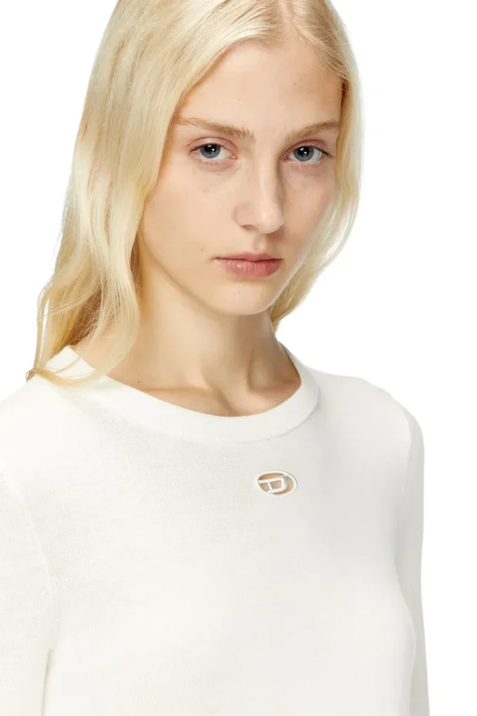 m-alinesa Maglione in lana con logo ritagliato m-alinesa Maglione in lana con logo ritagliato