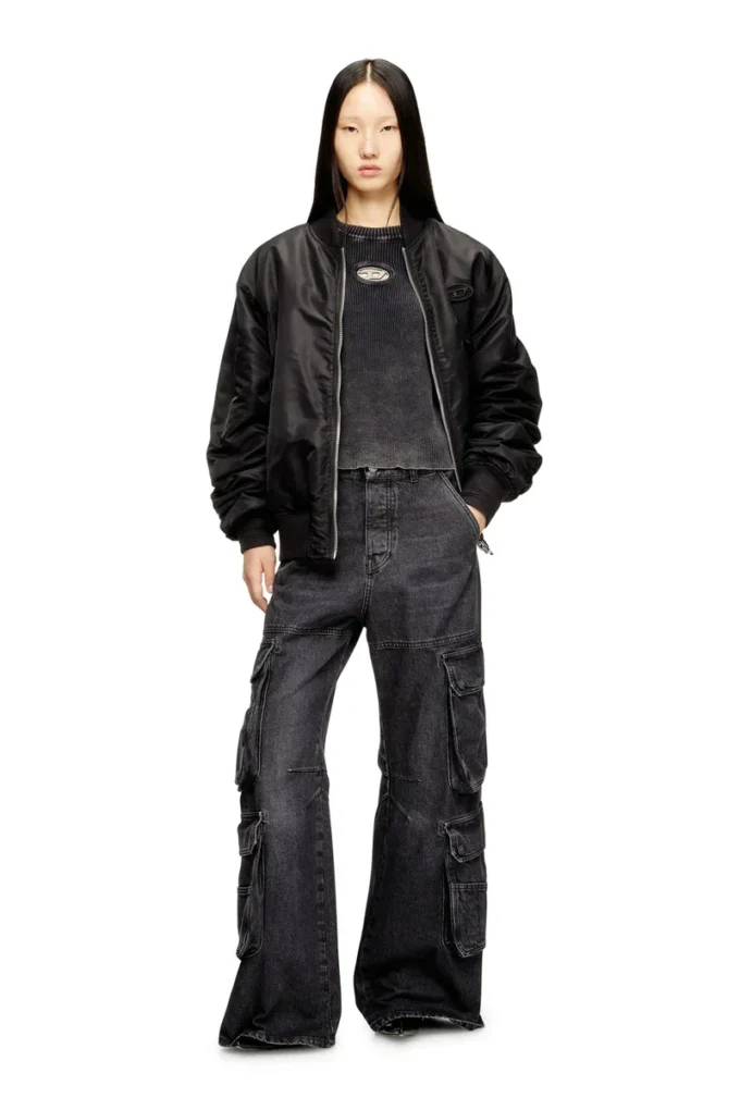 m-anchorex Maglione a costine con cut-out e placca ovale D m-anchorex Maglione a costine con cut-out e placca ovale D