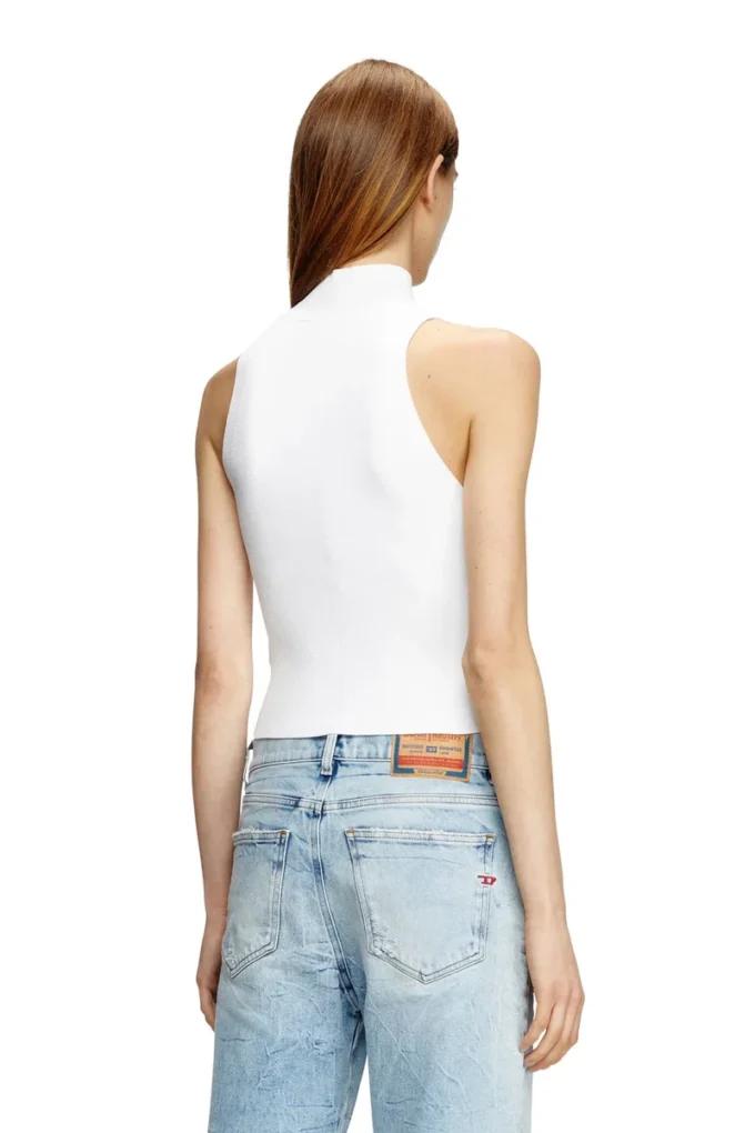 m-onervax-top Top a collo alto in maglia a costine m-onervax-top Top a collo alto in maglia a costine
