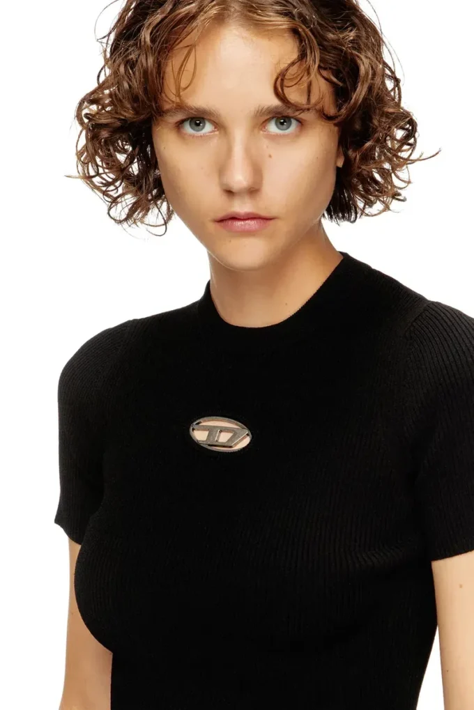 m-valari-ss Maglione a maniche corte con Oval D in metallo m-valari-ss Maglione a maniche corte con Oval D in metallo