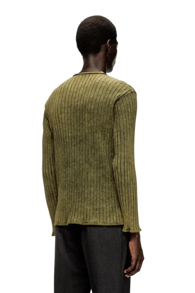 Maglia Henley in jersey a costine larghe trattato
