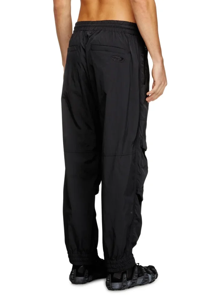 p-beeck-wrd-akad Pantaloni in nylon con tasche cargo p-beeck-wrd-akad Pantaloni in nylon con tasche cargo