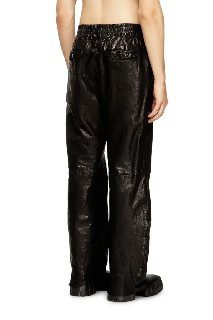 p-bru Pantaloni elasticizzati in pelle bollita p-bru Pantaloni elasticizzati in pelle bollita