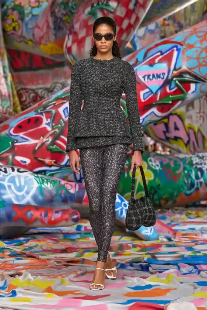 p-hour Gonna bouclé con leggings p-hour Gonna bouclé con leggings