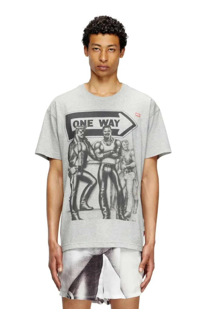 pr-t-norm-tom25 T-shirt con stampa grafica pr-t-norm-tom25 T-shirt con stampa grafica