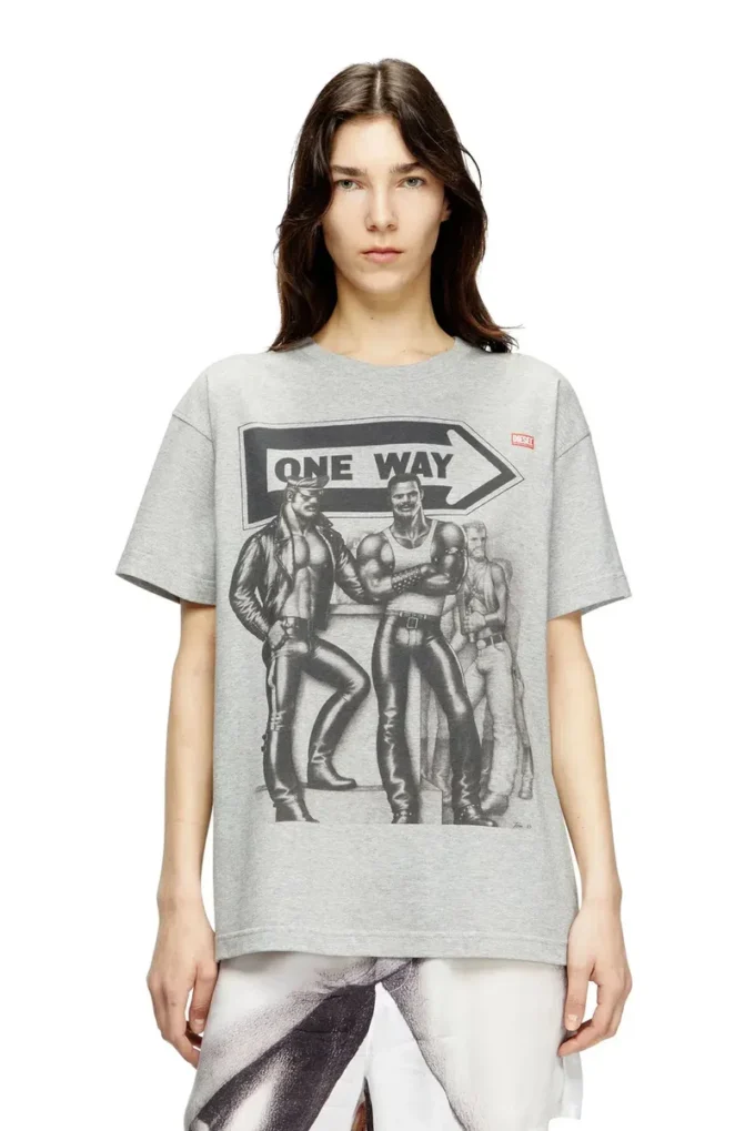 pr-t-norm-tom25 T-shirt con stampa grafica pr-t-norm-tom25 T-shirt con stampa grafica