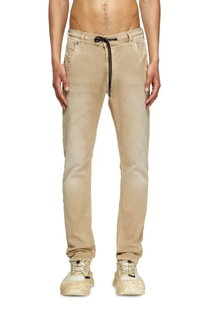 regular 2032 Krooley JoggJeans® 0670m Trova il negozio più vicino regular 2032 Krooley JoggJeans® 0670m Trova il negozio più vicino