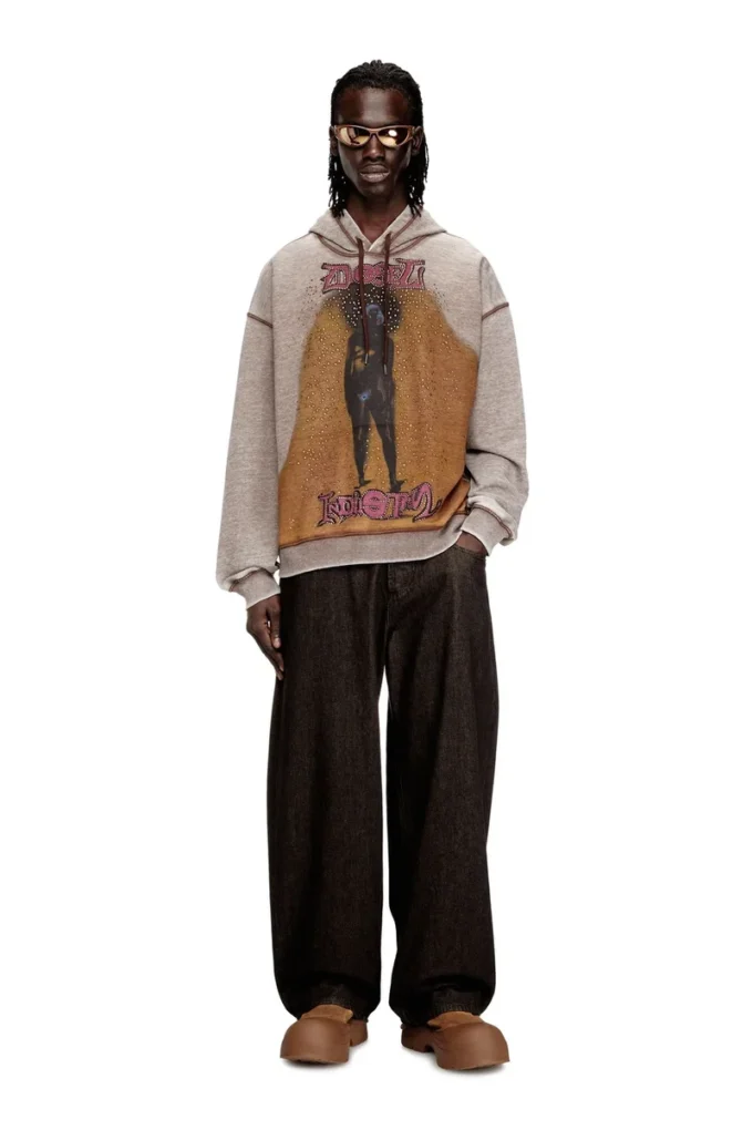 s-boxton-hood Felpa con cappuccio con stampa e borchie