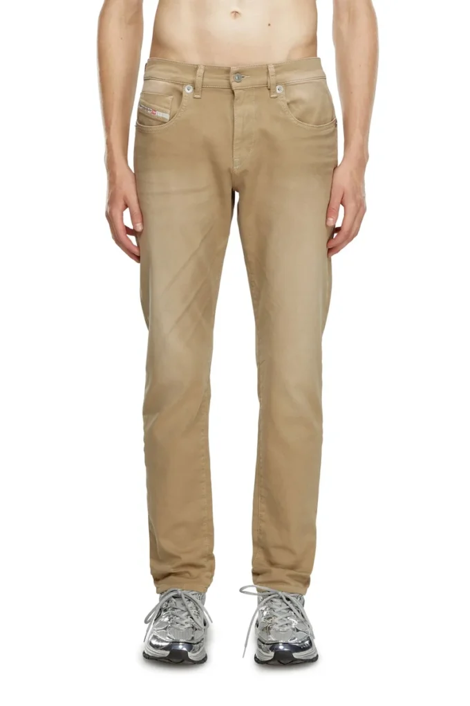 slim 2060 D-Strukt JoggJeans® 0670m Trova il negozio più vicino slim 2060 D-Strukt JoggJeans® 0670m Trova il negozio più vicino