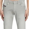slim 2060 D-Strukt JoggJeans® 0670m Trova il negozio più vicino
