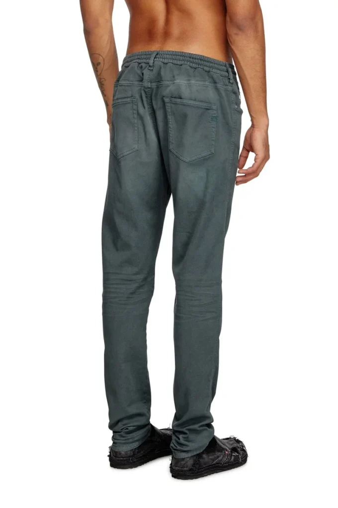 slim 2062 D-Strukt JoggJeans® 0670m Trova il negozio più vicino slim 2062 D-Strukt JoggJeans® 0670m Trova il negozio più vicino