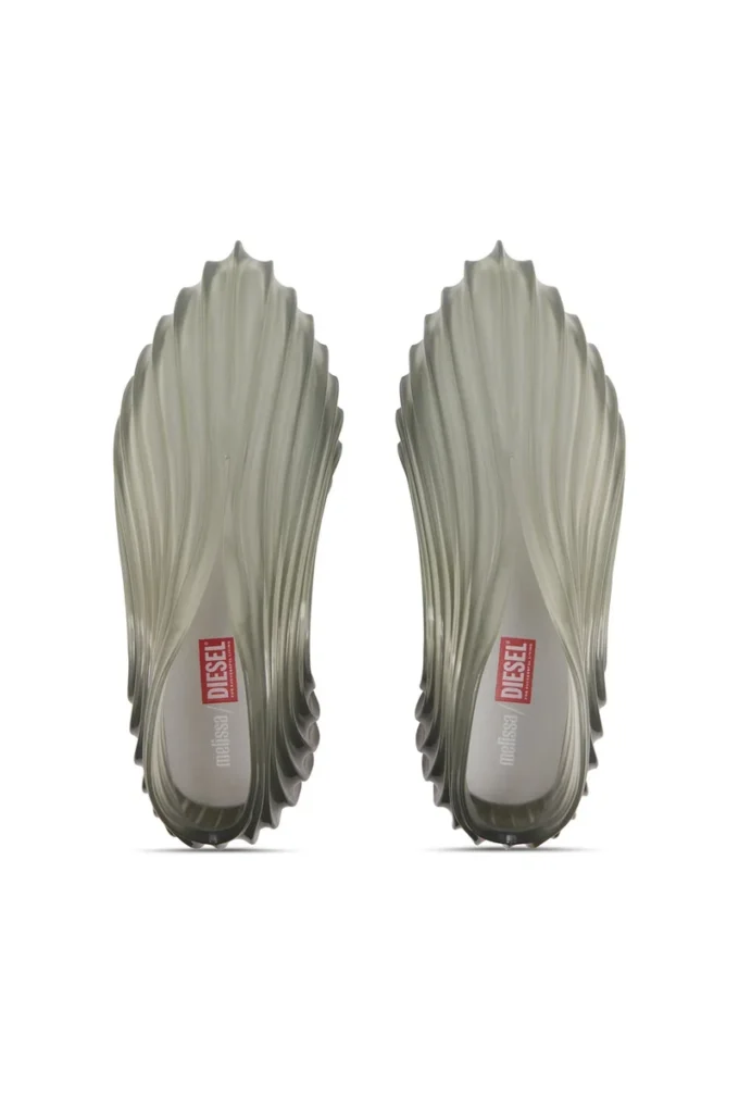 Sneakers Melissa Quantum x Sneaker slip-on in Melflex® Sneakers Melissa Quantum x Sneaker slip-on in Melflex®