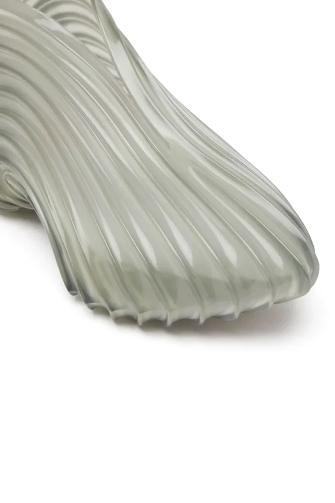 Sneakers Melissa Quantum x Sneaker slip-on in Melflex® Sneakers Melissa Quantum x Sneaker slip-on in Melflex®