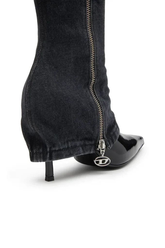 Stivali attorcigliati D-Venus Stivali al ginocchio D-Venus-Stiletto con effetto trompe l’oeil jeans Stivali attorcigliati D-Venus Stivali al ginocchio D-Venus-Stiletto con effetto trompe l’oeil jeans