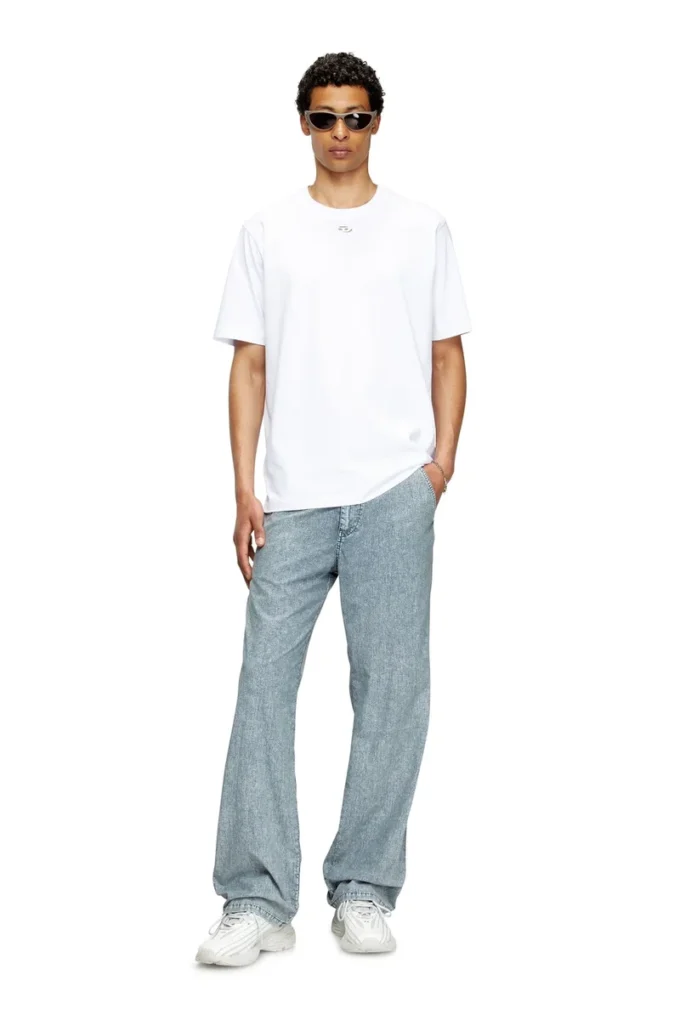 t-adjust-marey T-shirt con taglio ovale D t-adjust-marey T-shirt con taglio ovale D