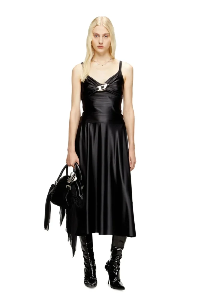 t-amai Top in jersey di nylon con ruches t-amai Top in jersey di nylon con ruches