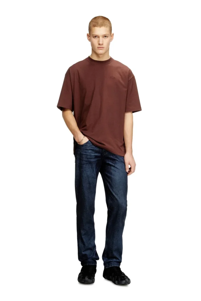 t-boggy-megoval-d T-shirt con ricamo ovale maxi D t-boggy-megoval-d T-shirt con ricamo ovale maxi D