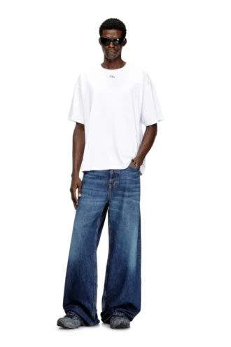 t-boxt-dco T-shirt comoda in cotone con ricamo D ovale