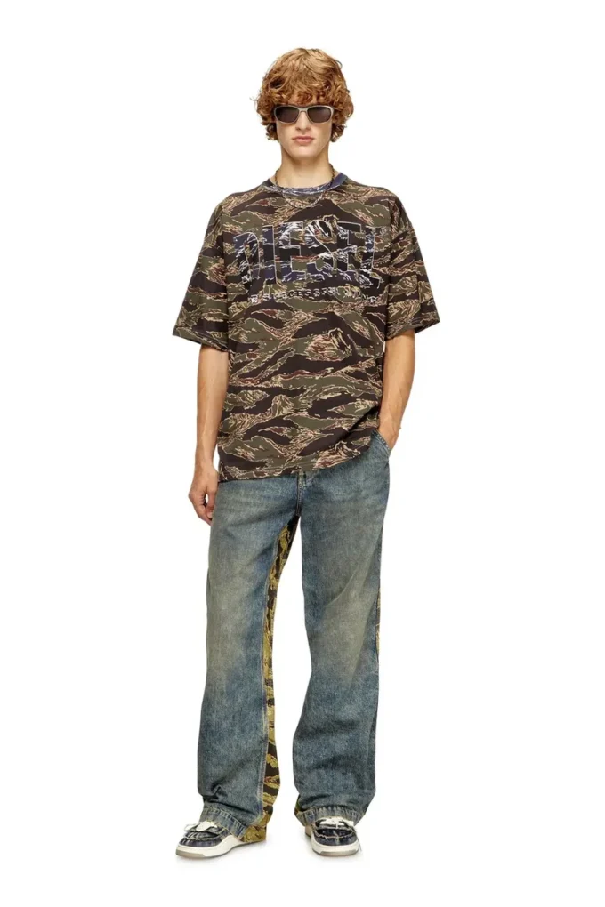 t-boxt-t22 T-shirt mimetica con logo mimetico