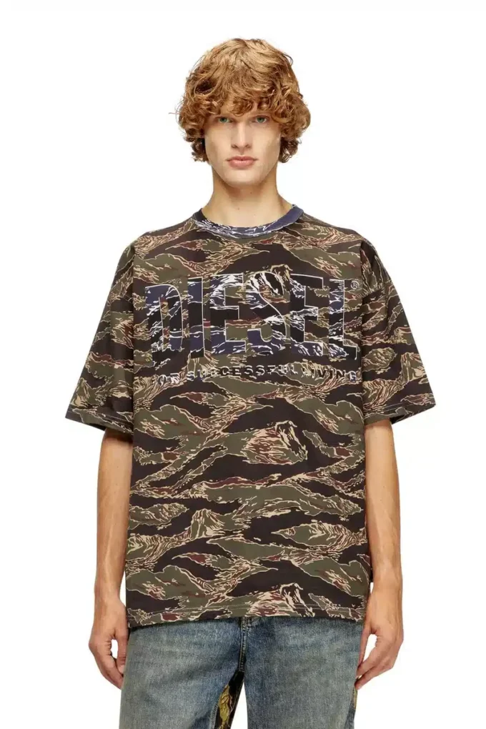 t-boxt-t22 T-shirt mimetica con logo mimetico