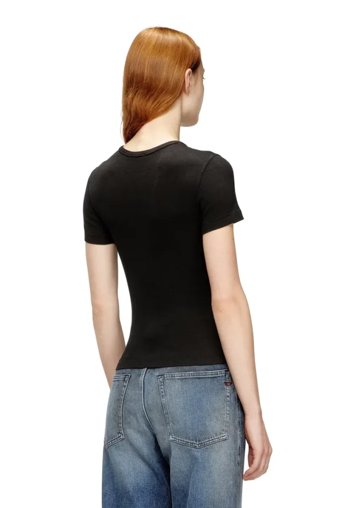 t-ele-long-od T-shirt slim a costine con Oval D metallico