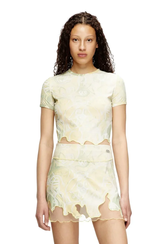 t-inlay T-shirt in nylon con stampa araldica t-inlay T-shirt in nylon con stampa araldica