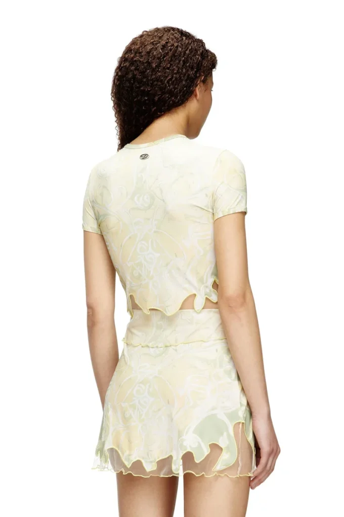 t-inlay T-shirt in nylon con stampa araldica t-inlay T-shirt in nylon con stampa araldica