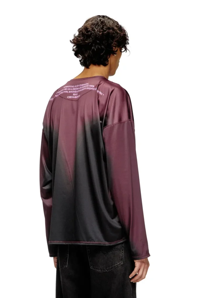 t-olavi-aa T-shirt in jersey tecnico a maniche lunghe con stampa di testi di canzoni
