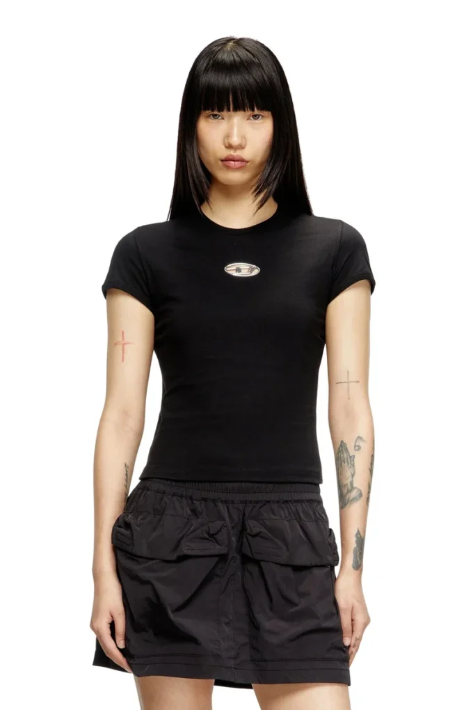 t-uncutie-long-od-q1 T-shirt slim fit con taglio ovale D