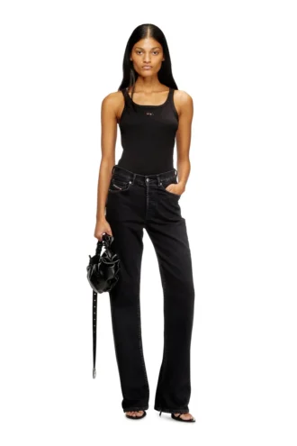 t-wife-od Canotta slim con Oval D tagliata al laser