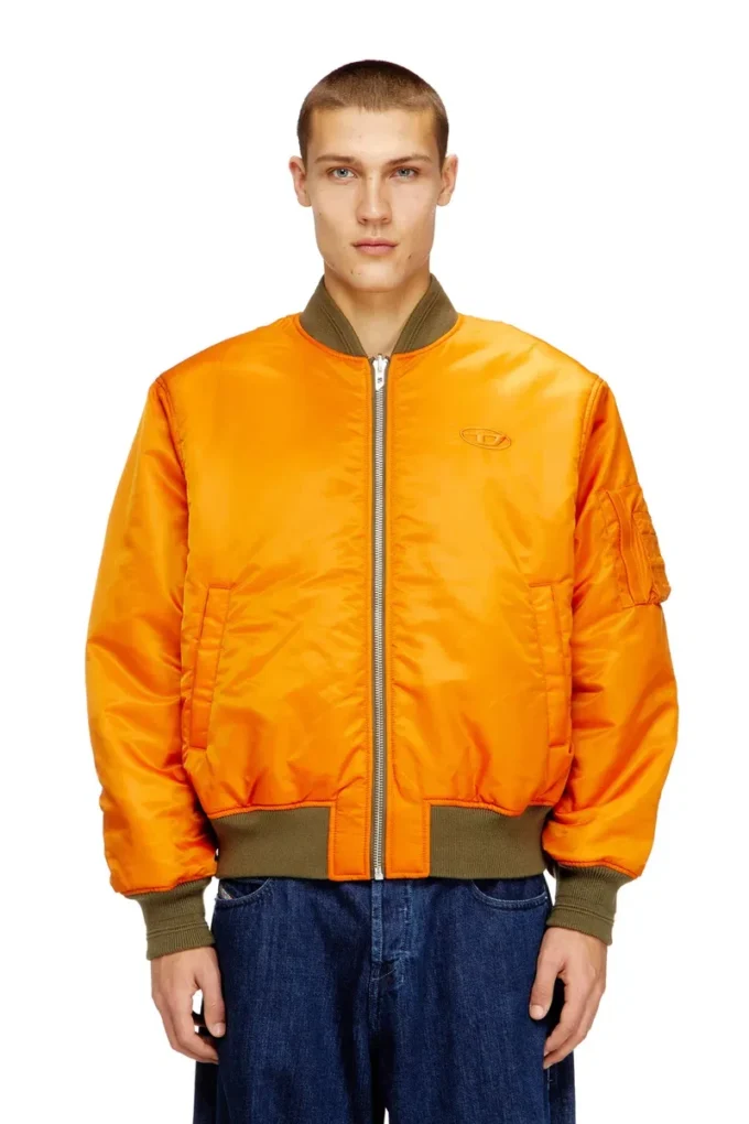 w-type-d1 Bomber imbottito con ricamo Oval D w-type-d1 Bomber imbottito con ricamo Oval D