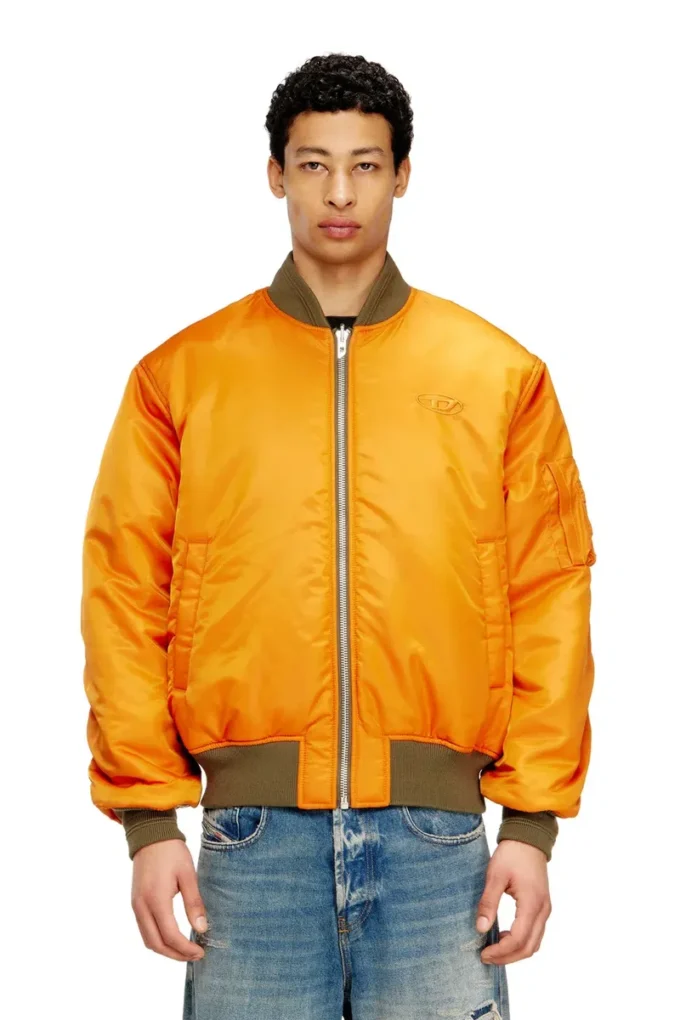 w-type-d1 Bomber imbottito con ricamo Oval D w-type-d1 Bomber imbottito con ricamo Oval D
