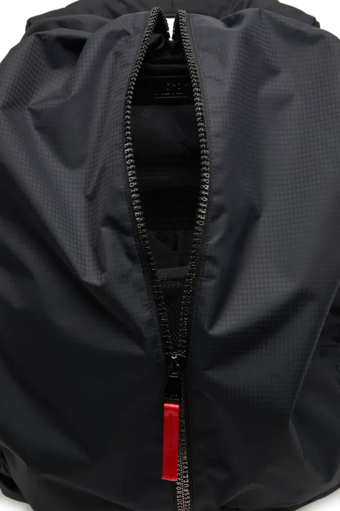 Zaino Zip-D x Zaino Zip-D con rivestimento in jacquard a quadri Zaino Zip-D x Zaino Zip-D con rivestimento in jacquard a quadri